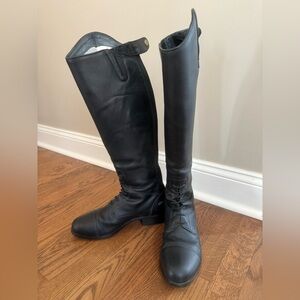 Ariat Heritage Compass Waterproof Field Boots Women’s 9 med height reg calf